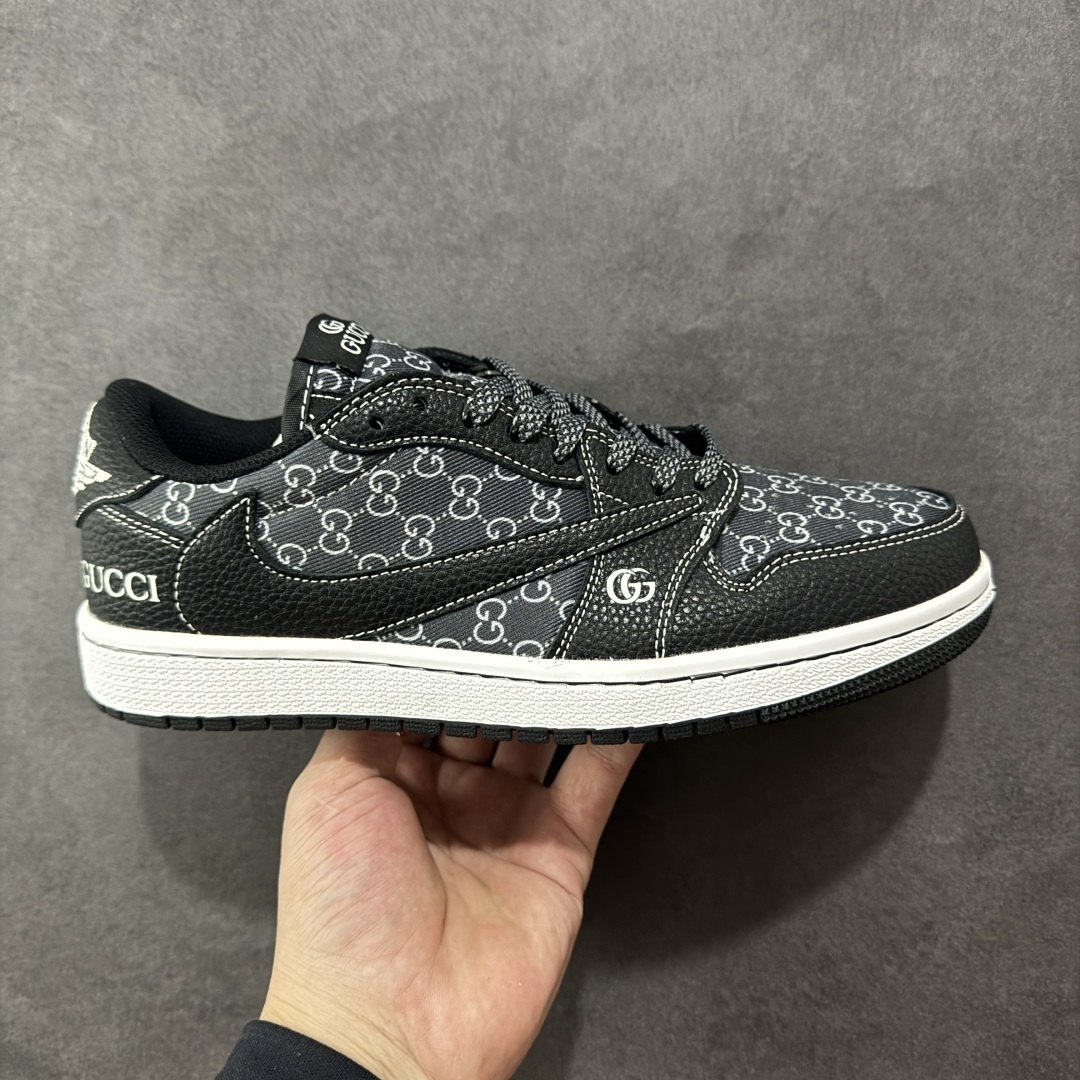 Jordan Sneakers SH528233