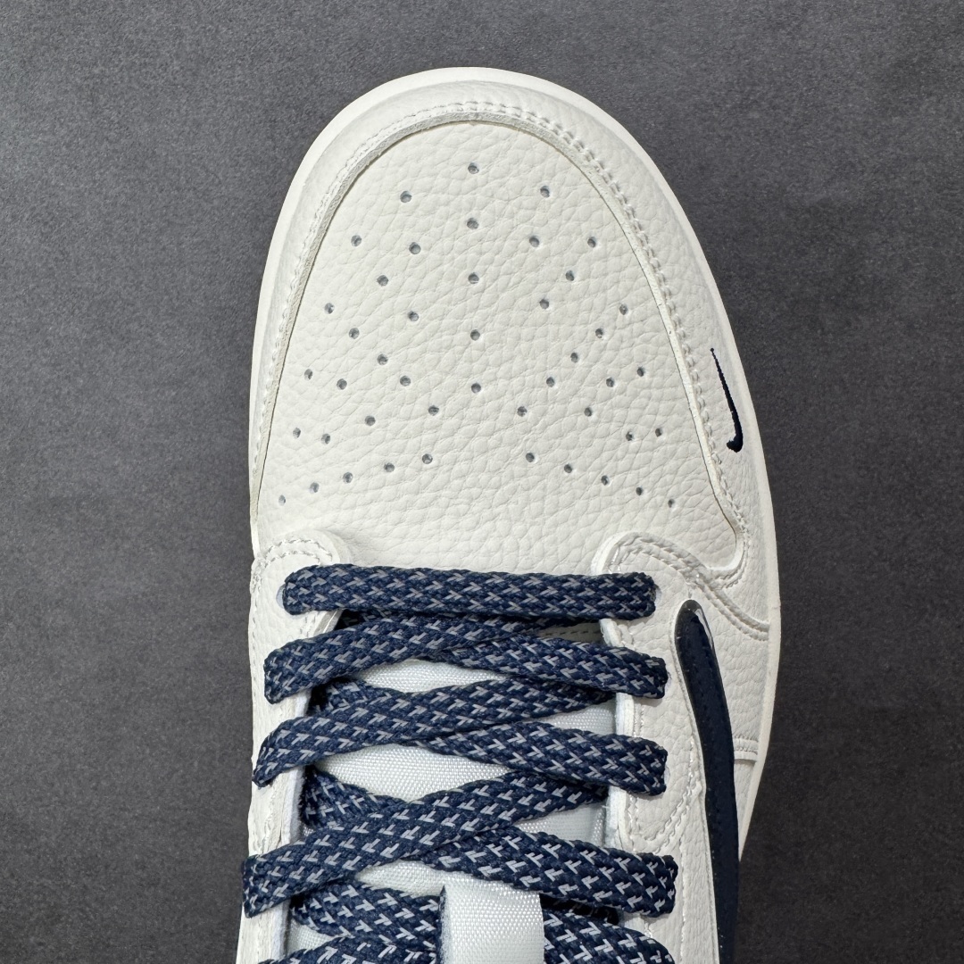 Jordan Sneakers SH528225