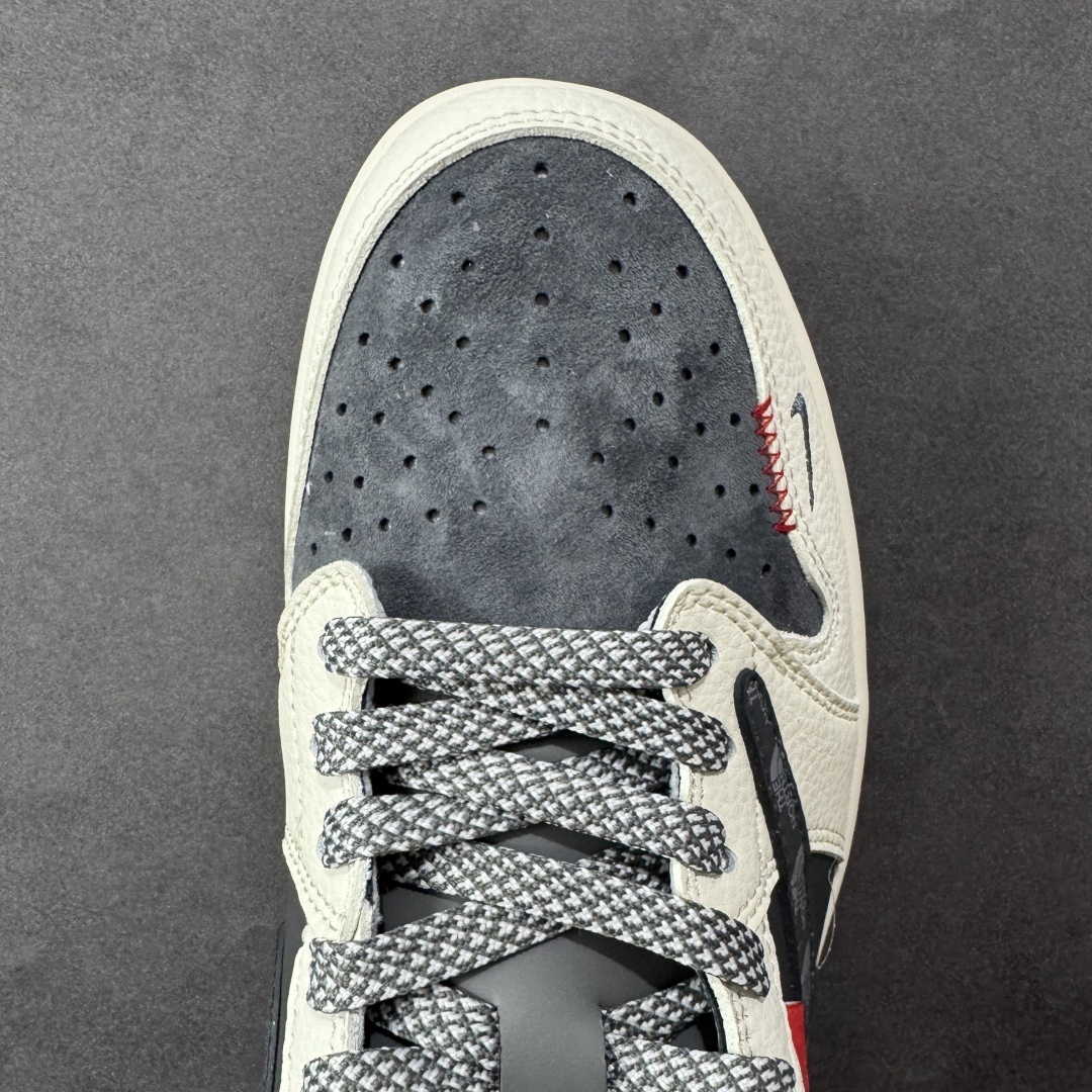 Jordan Sneakers SH528227