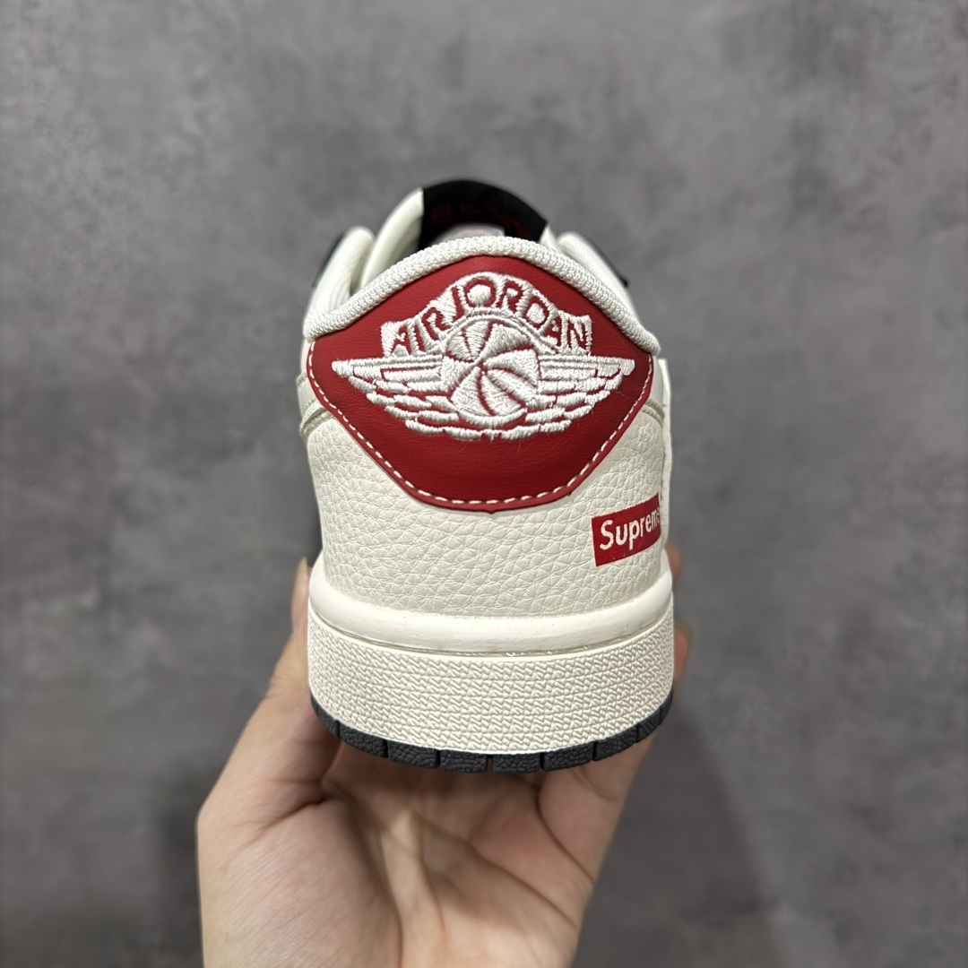 Jordan Sneakers SH528237