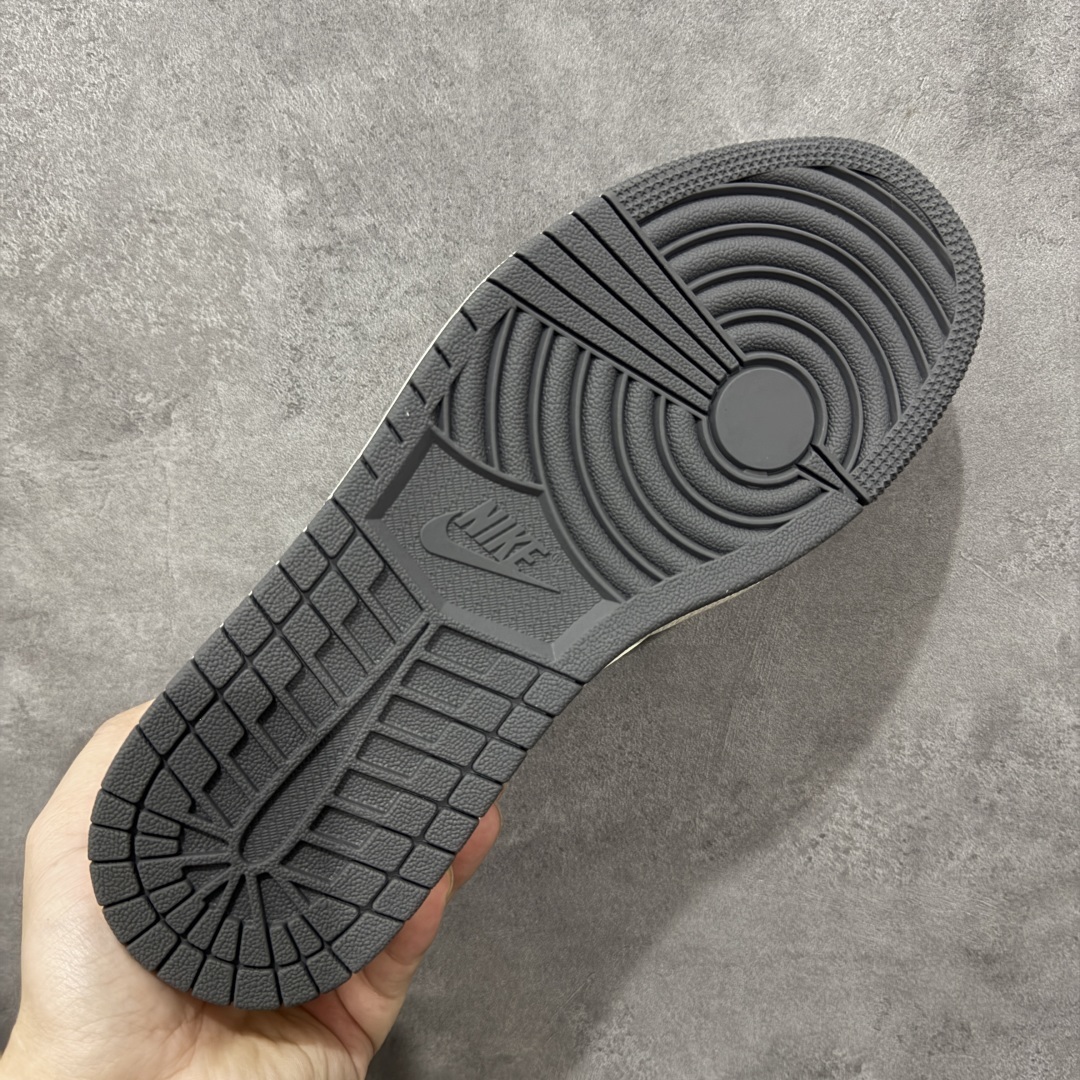 Jordan Sneakers SH528237