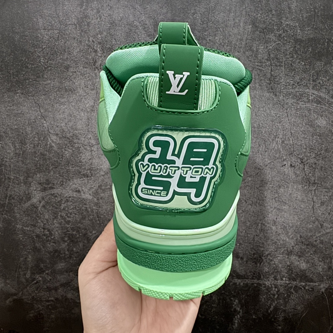 Louis Vuitton Sneakers SH528105