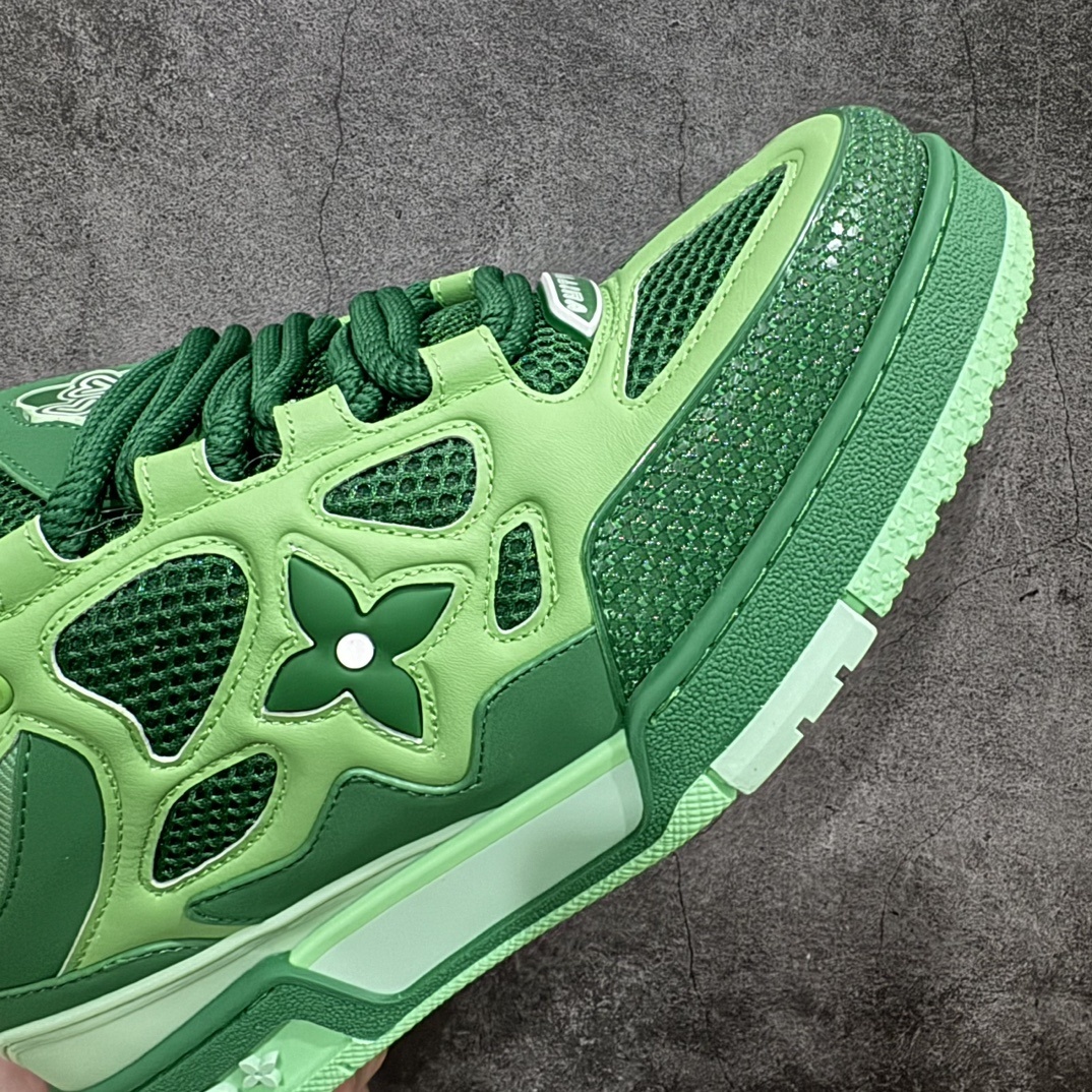 Louis Vuitton Sneakers SH528105