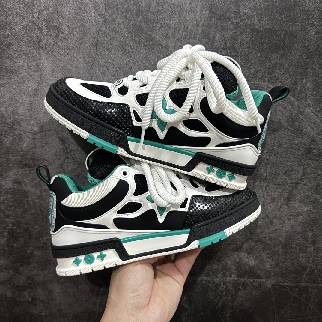 Louis Vuitton Sneakers SH528106
