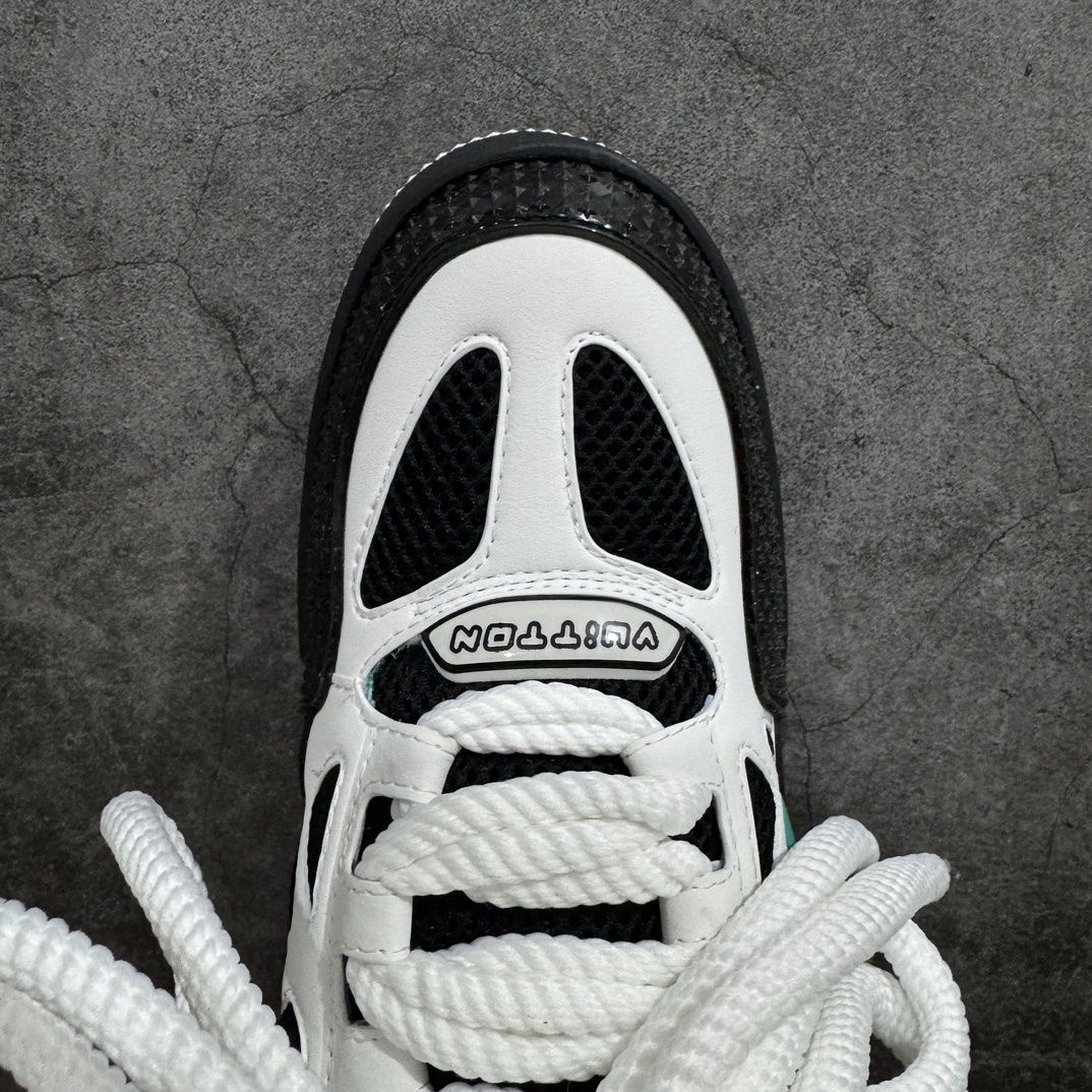 Louis Vuitton Sneakers SH528106
