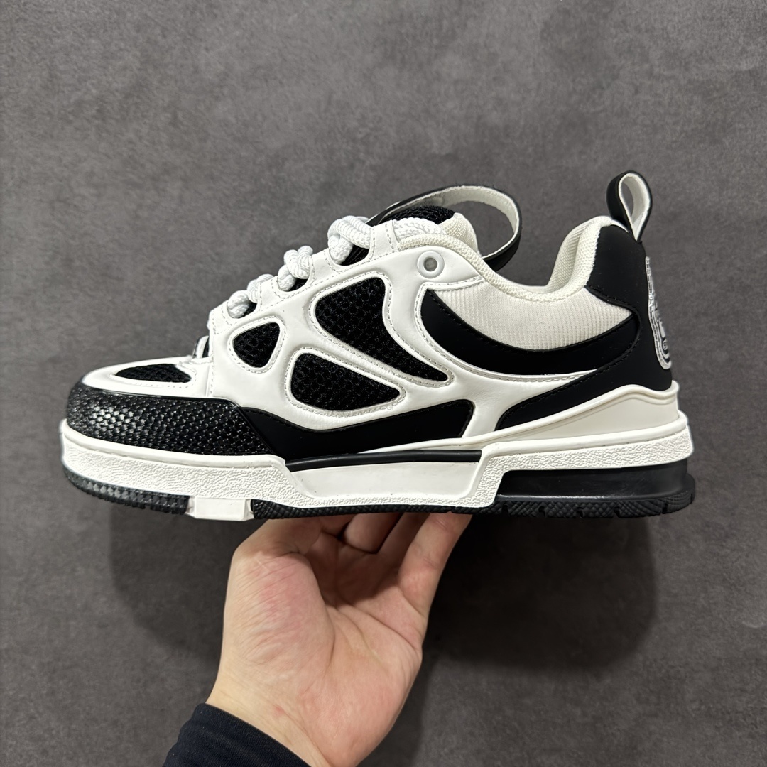 Louis Vuitton Sneakers SH528103