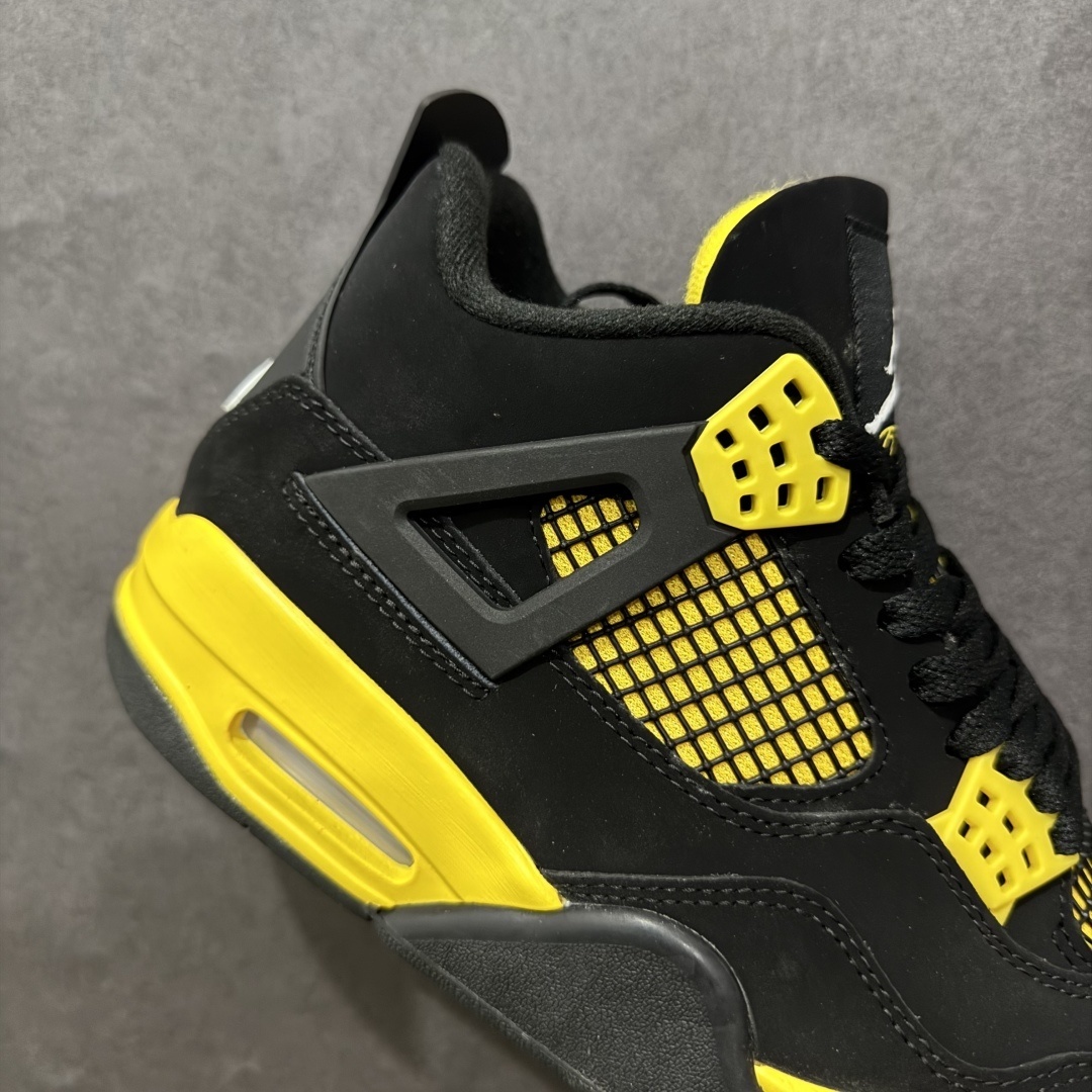 Jordan Sneakers SH528193