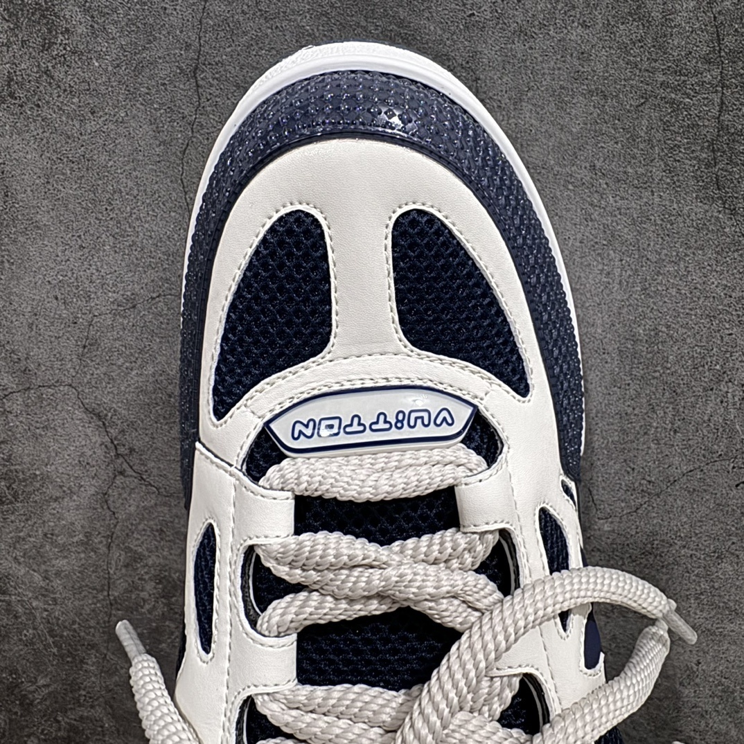 Louis Vuitton Sneakers SH528104