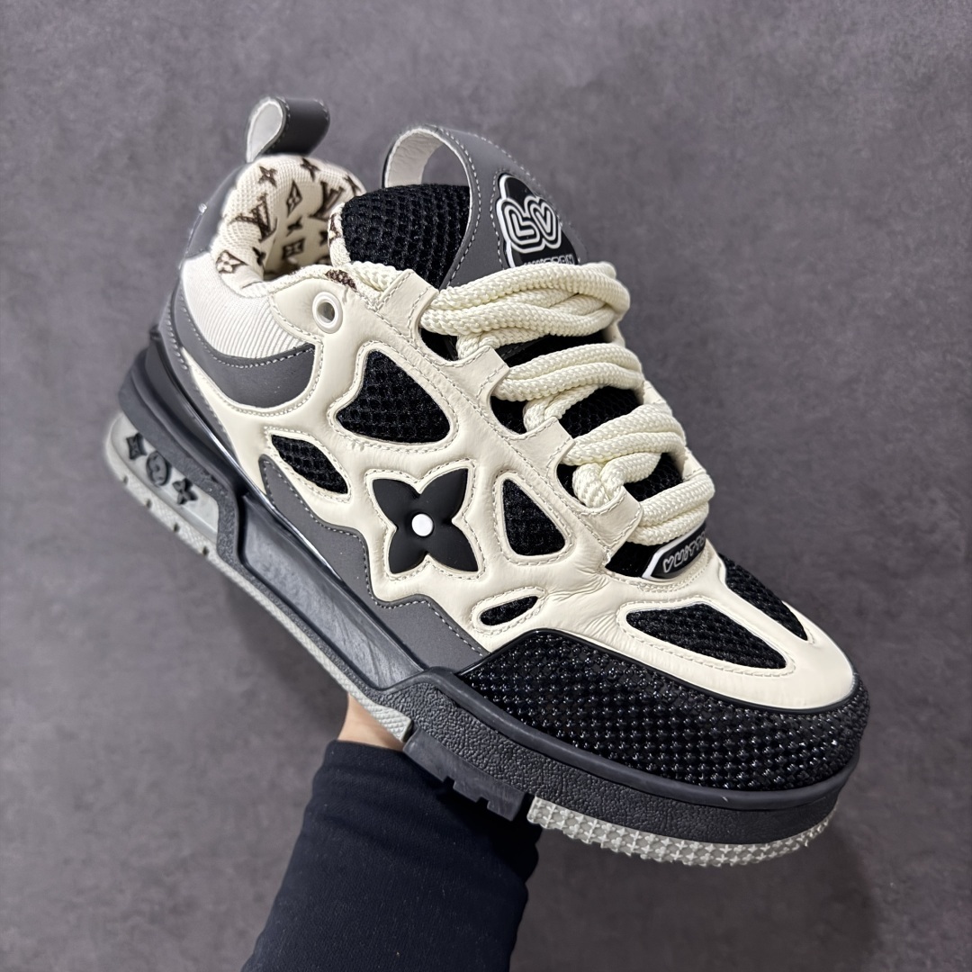 Louis Vuitton Sneakers SH528101