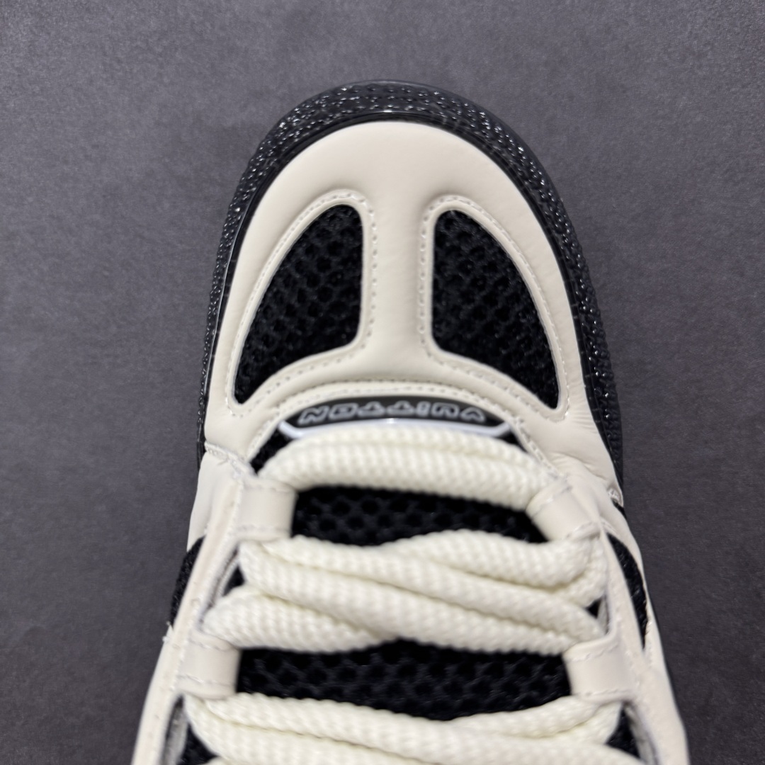 Louis Vuitton Sneakers SH528101