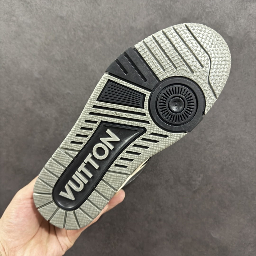 Louis Vuitton Sneakers SH528101