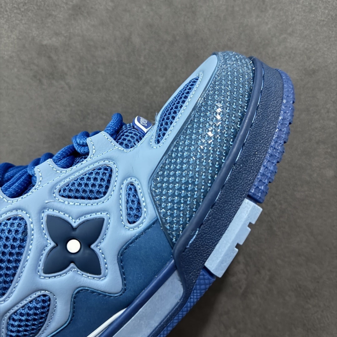 Louis Vuitton Sneakers SH528102