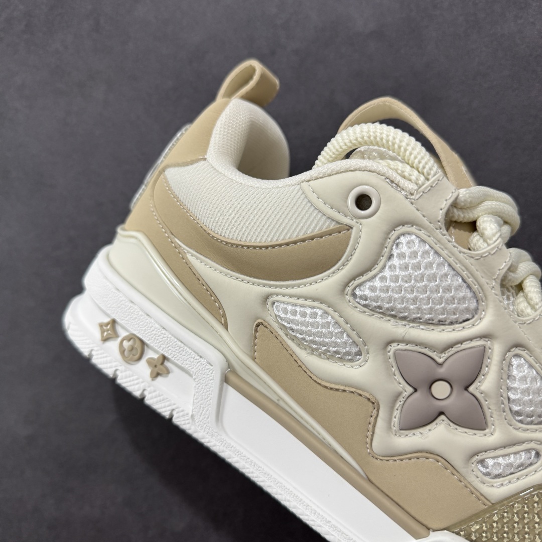 Louis Vuitton Sneakers SH528100