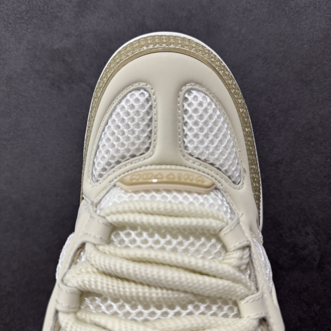 Louis Vuitton Sneakers SH528100