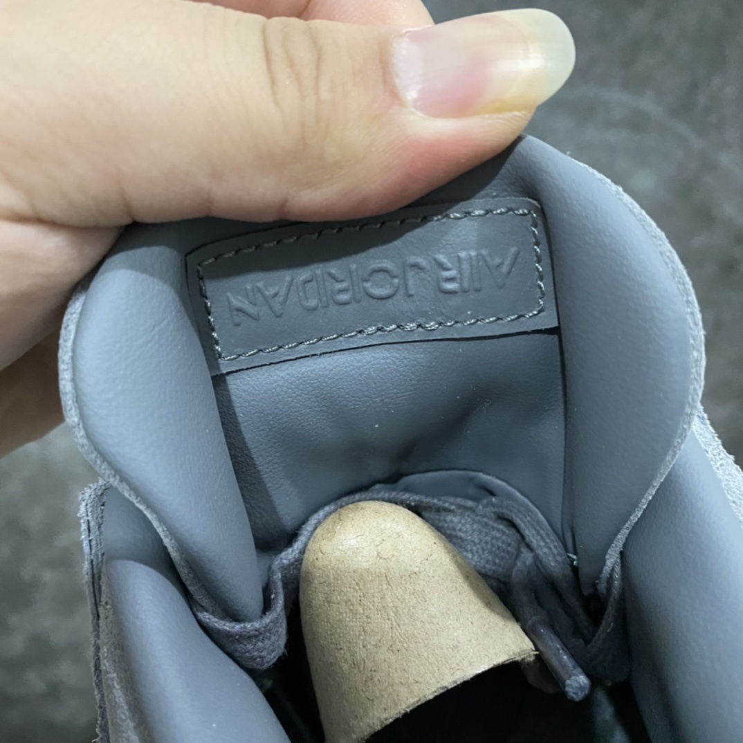 Jordan Sneakers SH528222