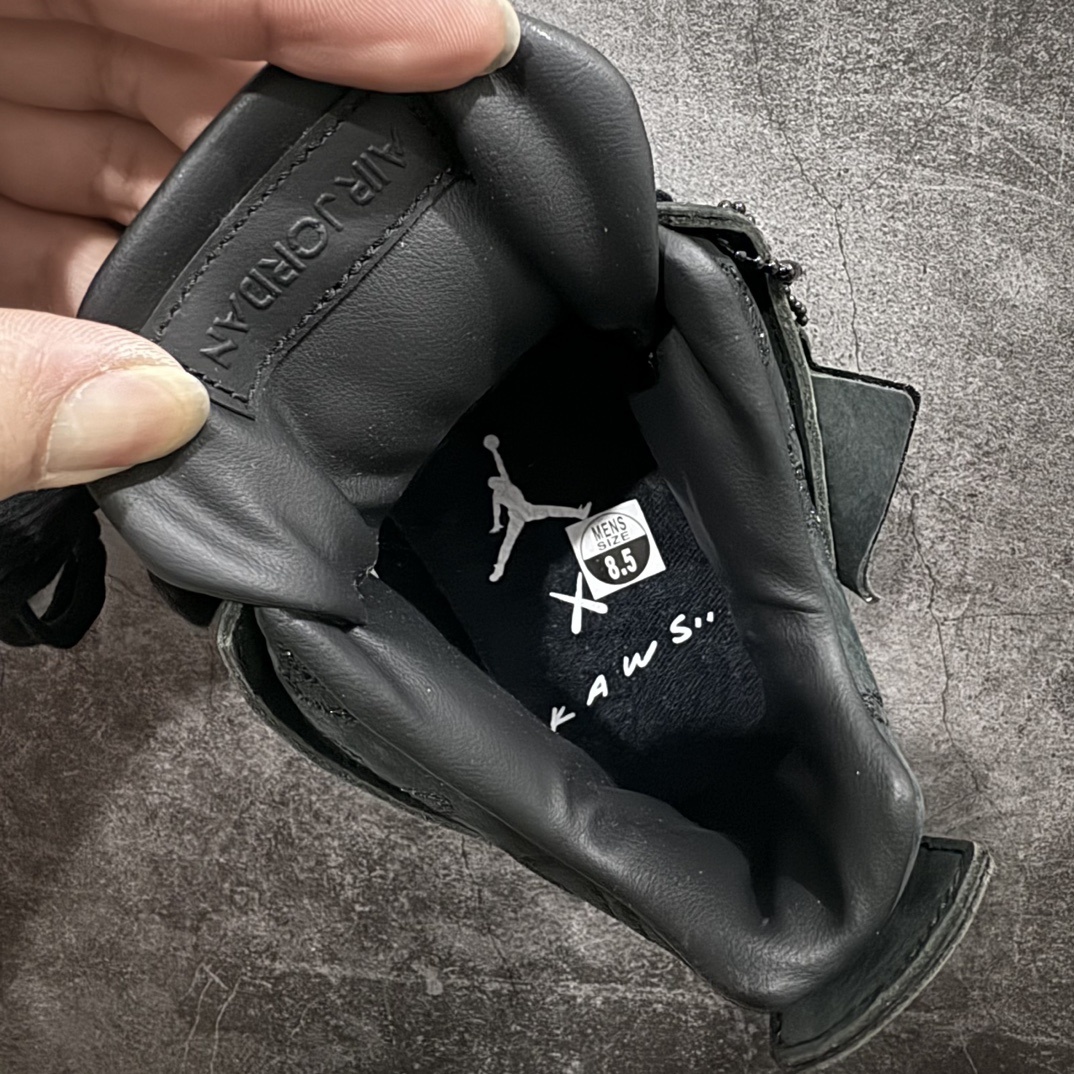 Jordan Sneakers SH528221