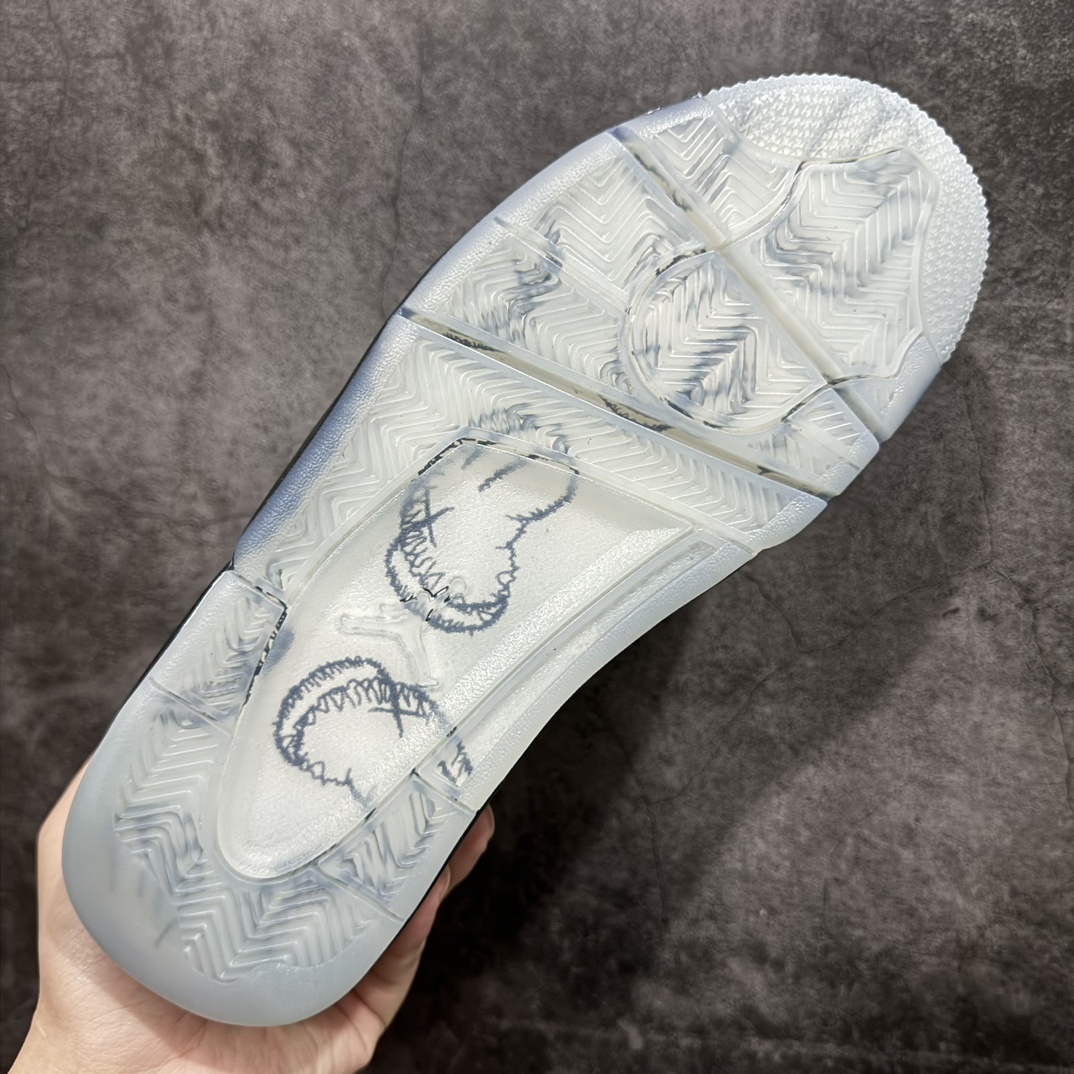 Jordan Sneakers SH528221
