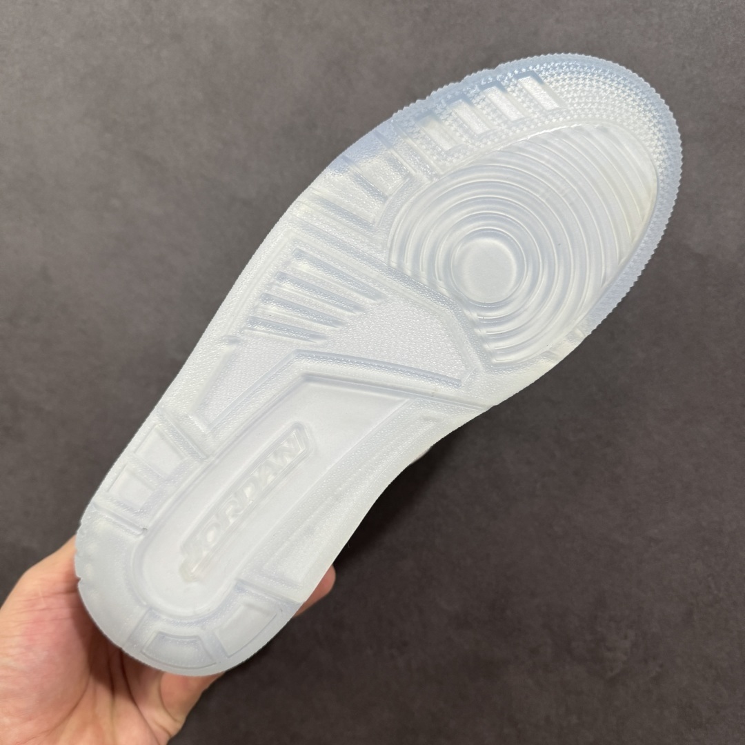Jordan Sneakers SH528260
