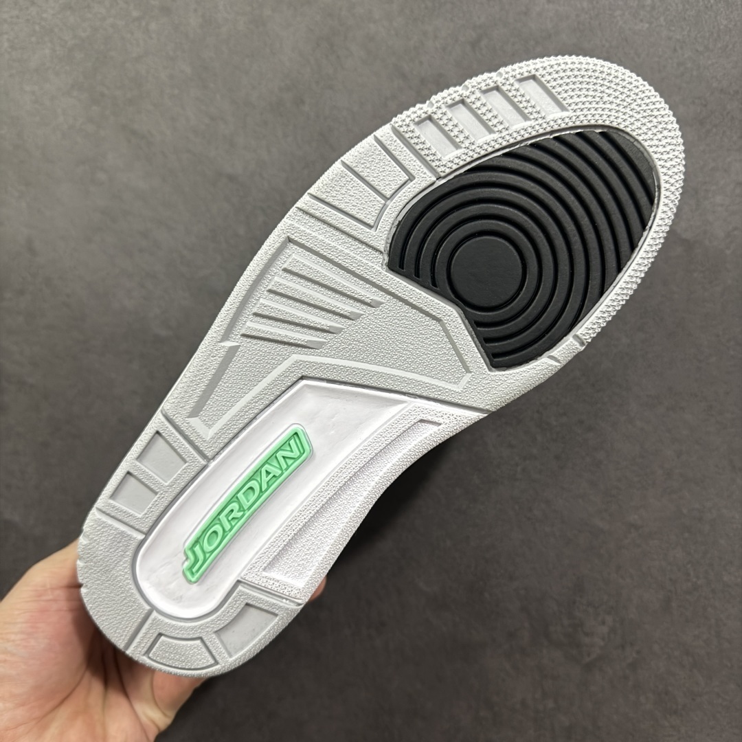 Jordan Sneakers SH528254