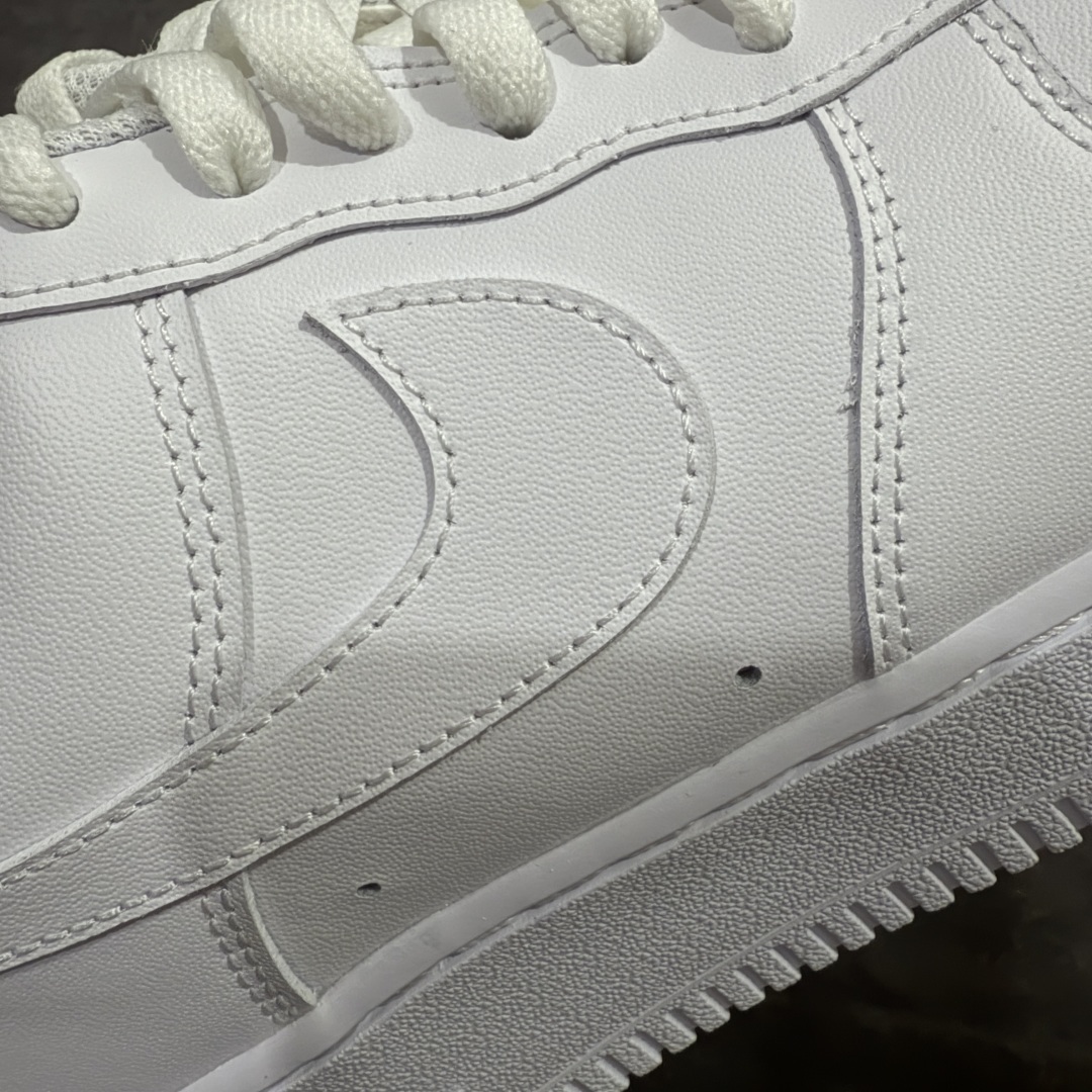 Nike Sneakers T538011