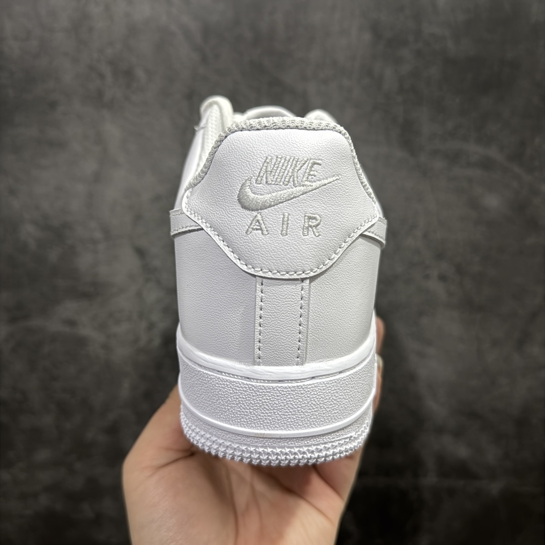 Nike Sneakers T538011