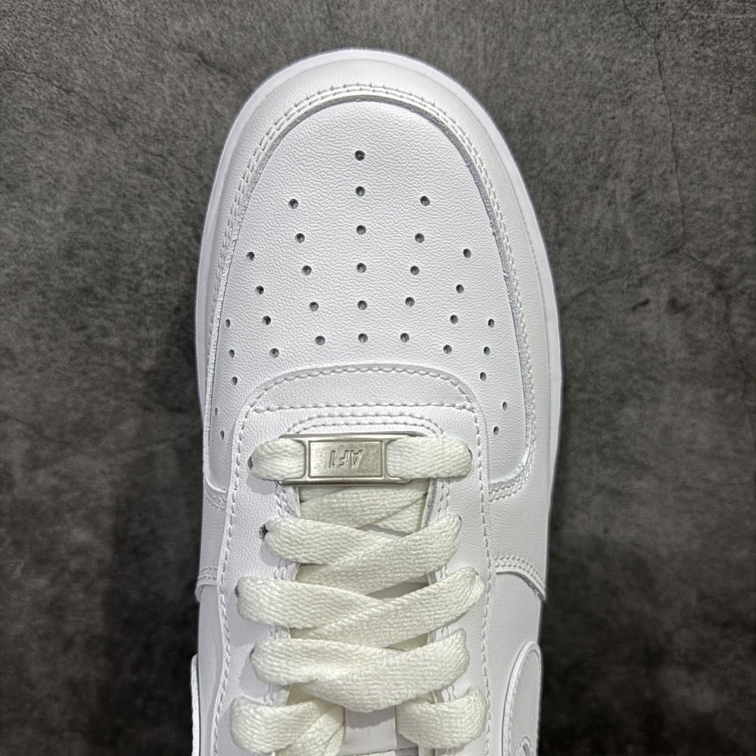 Nike Sneakers T538011