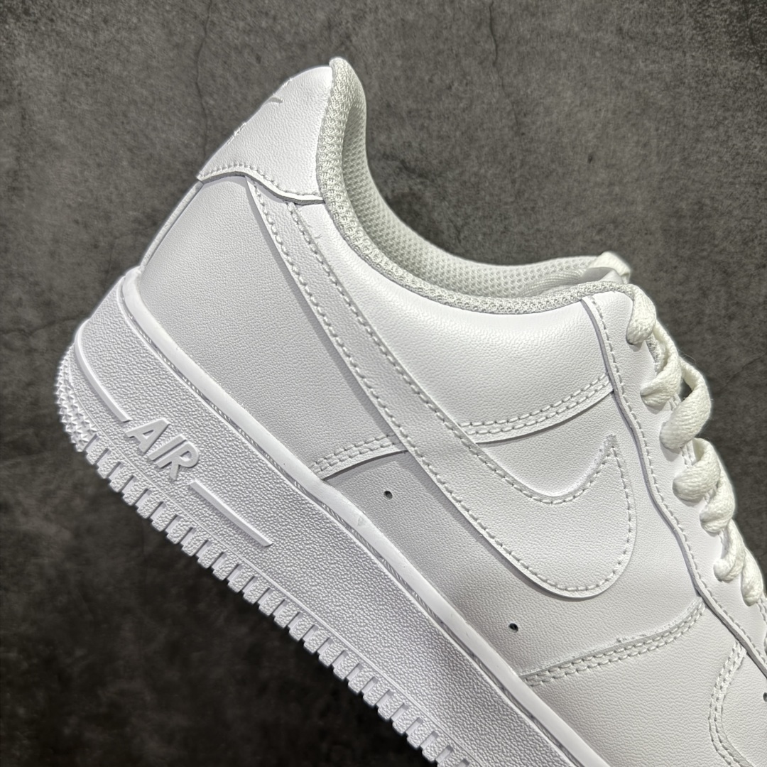 Nike Sneakers T538011