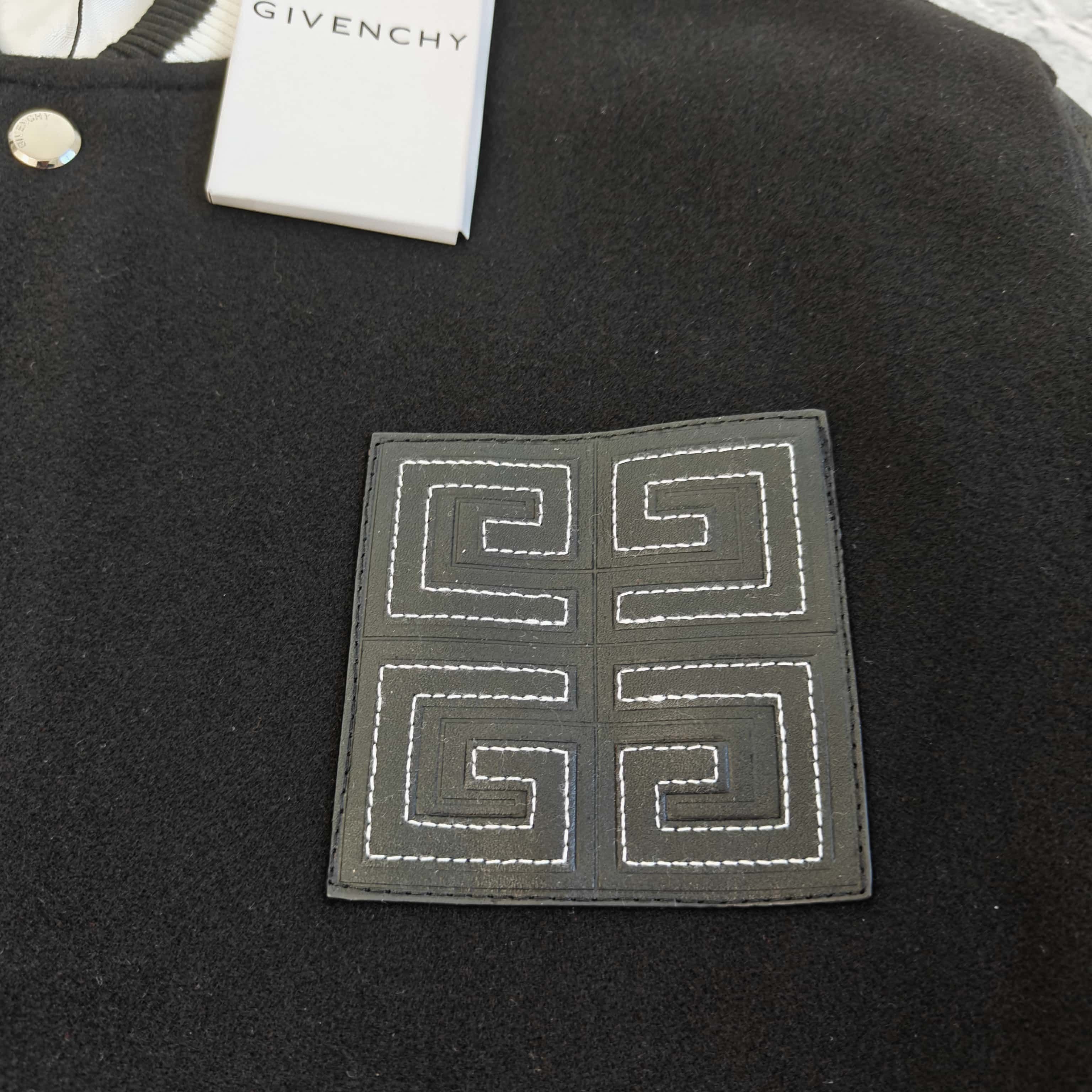 黑色拼接棒球服夹克外套 - 记 528837（ZN）