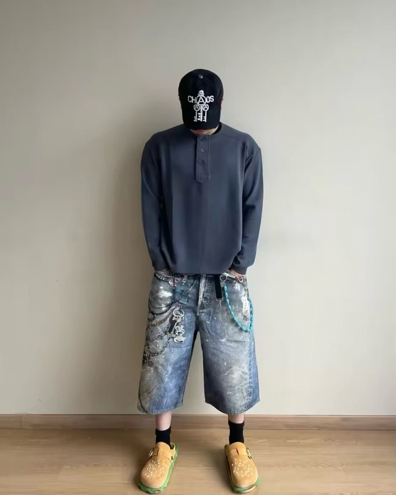 链条花打印牛仔短裤 - 希 528379 （GZ）