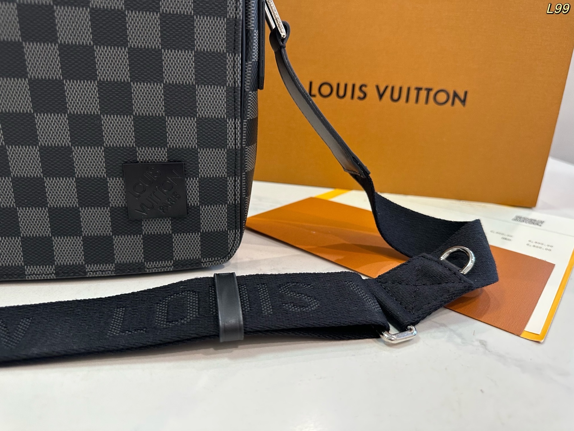 Louis Vuitton Bag BG868043
