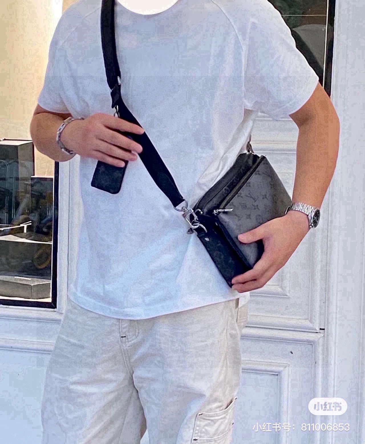 Louis Vuitton Bag BG868024