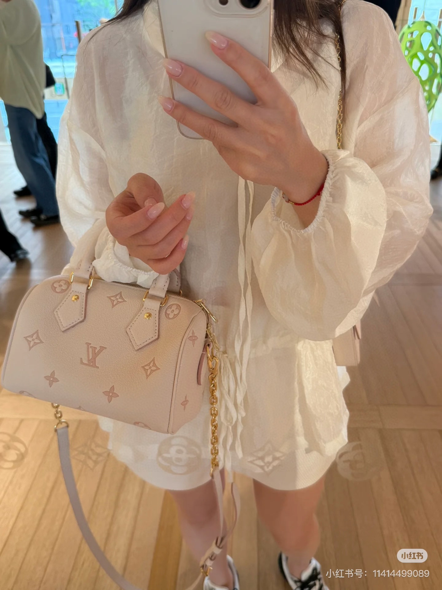 Louis Vuitton Bag BG868020