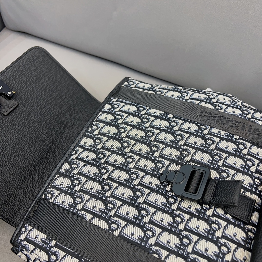 Dior Bag BG868045